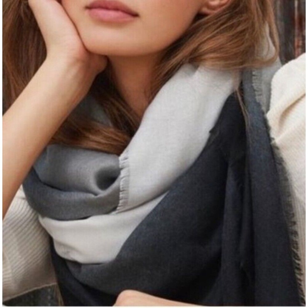 New RACHEL ZOE Carly Cushnie 45" X 75" White to Dark Gray Ombre Wrap Scarf $150